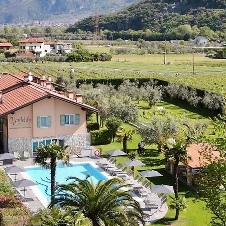 Residence Verdeblu Арко Экстерьер фото